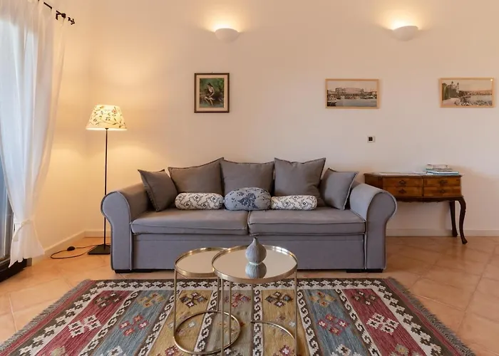 House Ruzmarin