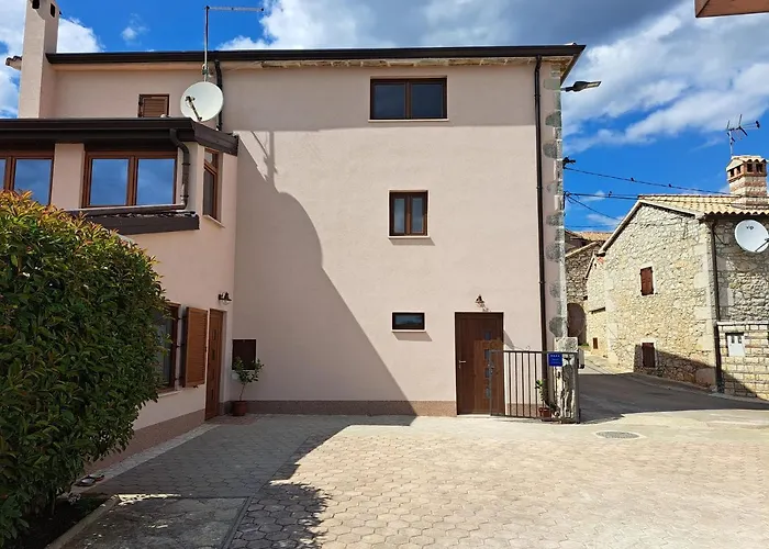 Casa Mirelia - Holiday Home For Two With Garden And Whirlpool